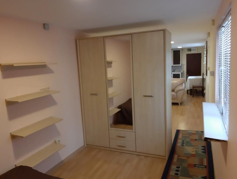 Kiadó  Ház Sofia , Ljulin 6 , 32 négyzetméter | 38103830 - kép [5]