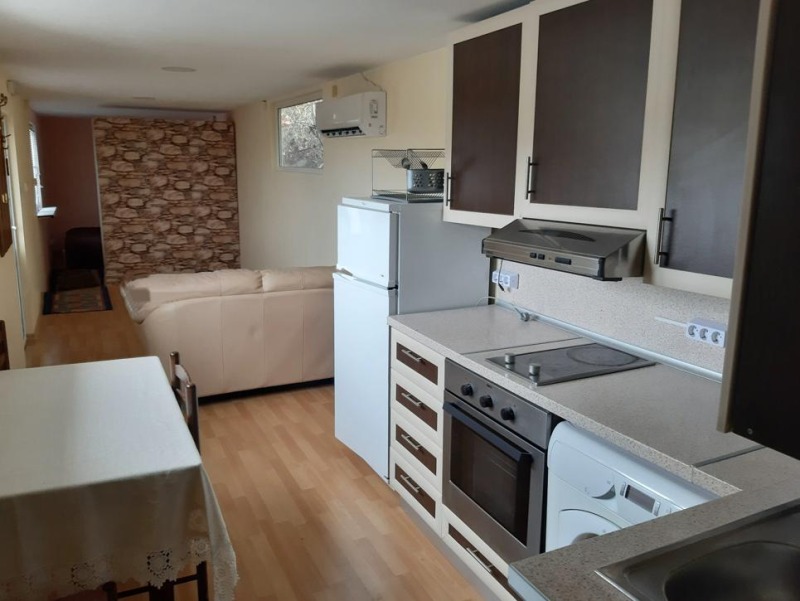 Kiadó  Ház Sofia , Ljulin 6 , 32 négyzetméter | 38103830 - kép [2]