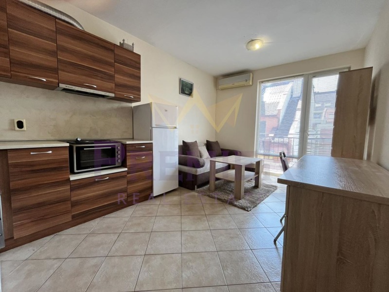 En renta  1 dormitorio Varna , Koljozen pazar , 50 metros cuadrados | 31283971 - imagen [2]