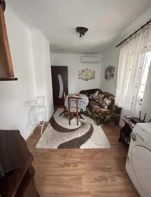 Zu vermieten  2 Schlafzimmer Plowdiw , Kjutschuk Parisch , 75 qm | 84199812