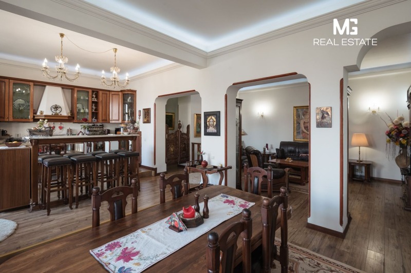 Vuokrattavana  3 makuuhuonetta Sofia , Tsentar , 150 neliömetriä | 64559072 - kuva [5]