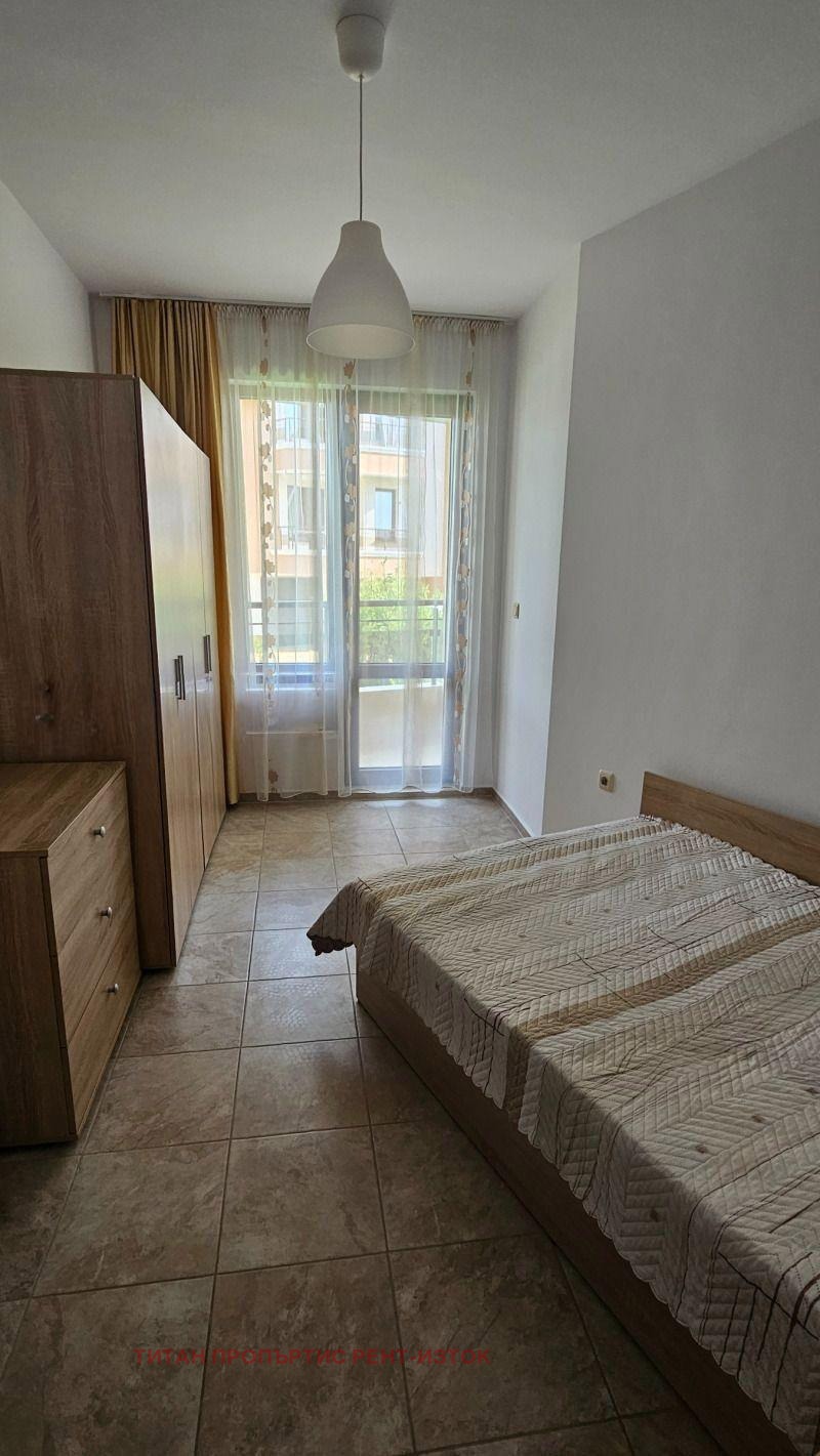 Дава под наем 2-СТАЕН, гр. Бургас, Сарафово, снимка 2 - Апартаменти - 52209367