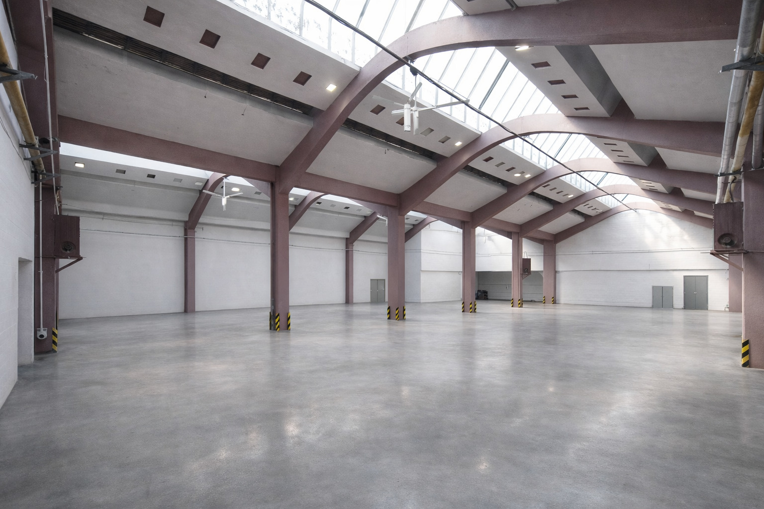 Дава под наем СКЛАД, гр. Враца, Промишлена зона - Изток