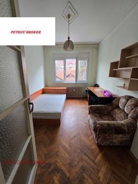 ����� ���� ��� ���� 3-�����,���� �����, ������>