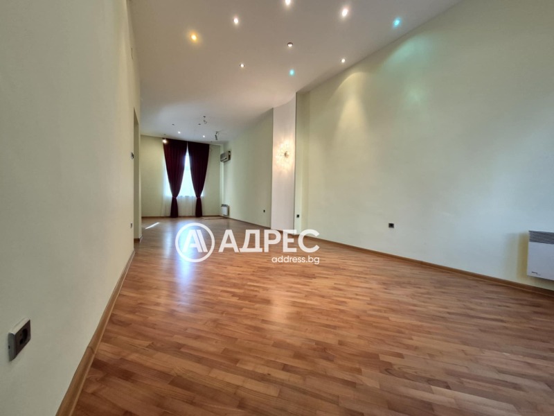 Te huur  Kantoor Sofia , Tsentar , 110 m² | 18781161 - afbeelding [2]