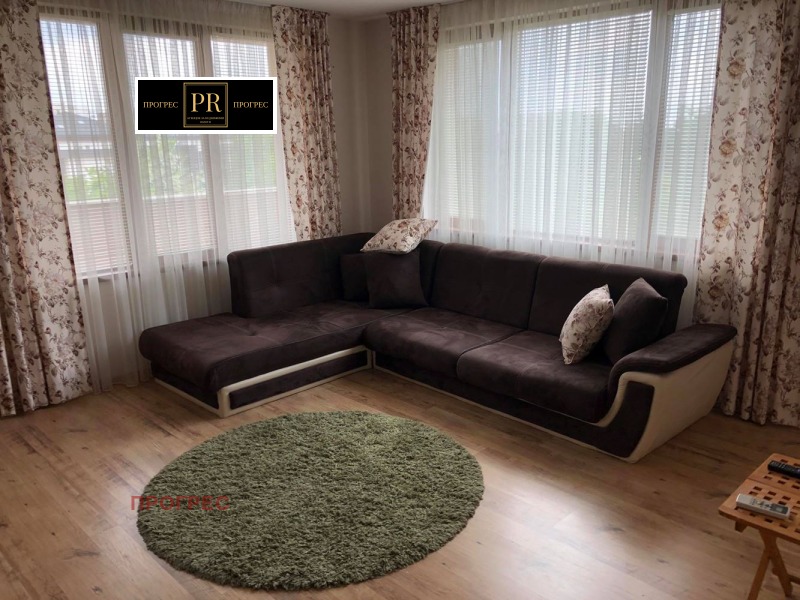 Para alugar  2 quartos Plovdiv , Ostromila , 95 m² | 78232152
