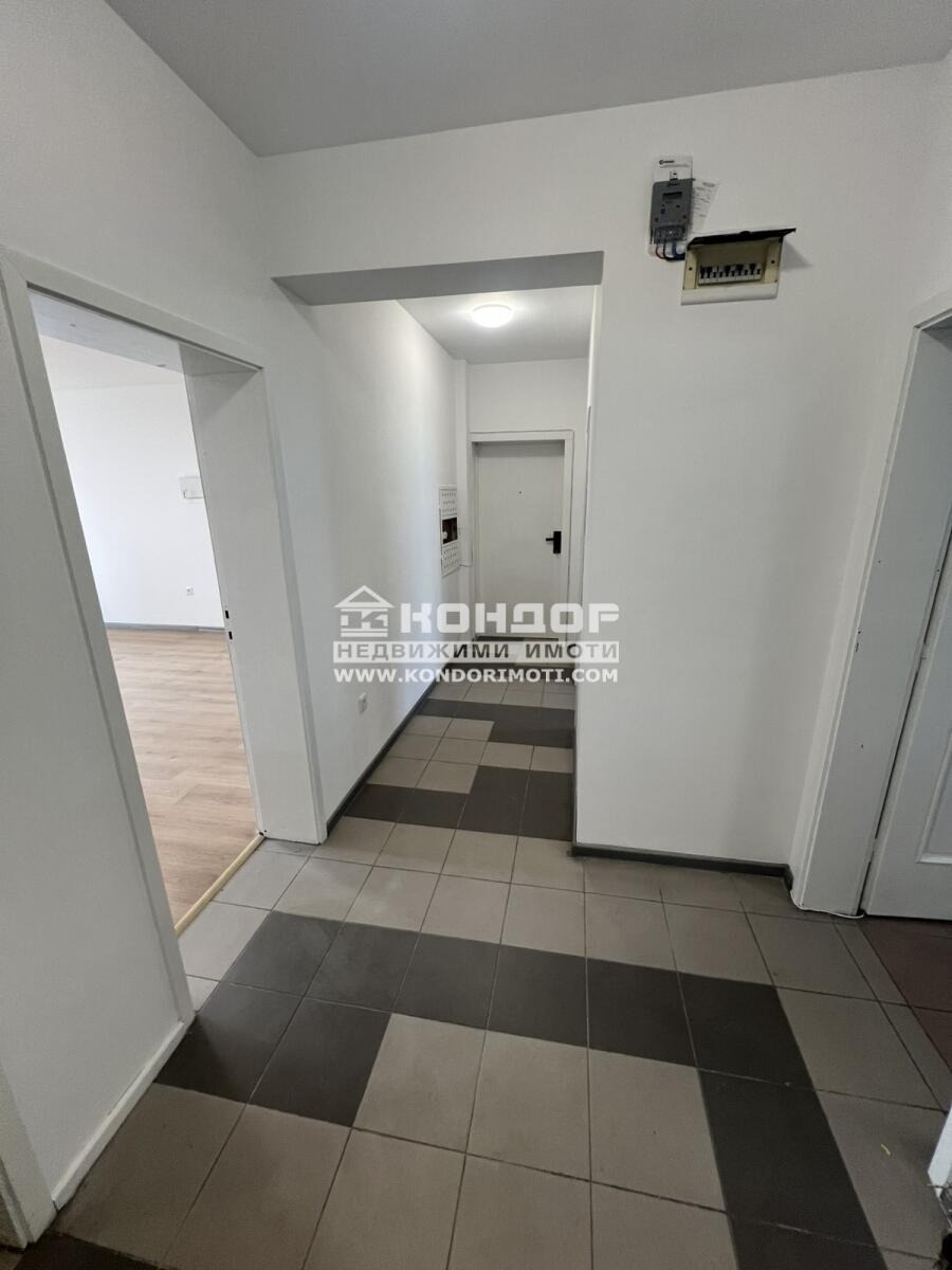 Дава под наем ОФИС, гр. Пловдив, Христо Смирненски, снимка 5 - Офиси - 54367279