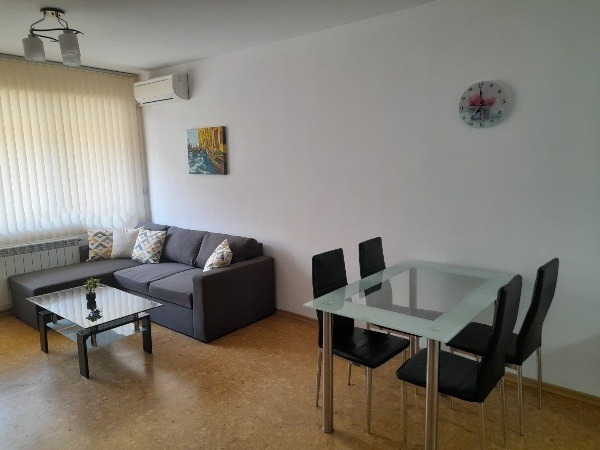 Дава под нем  3-стаен, град Пловдив, Каменица 2 •  500 EUR • ID 77214838 — holmes.bg - [1] 