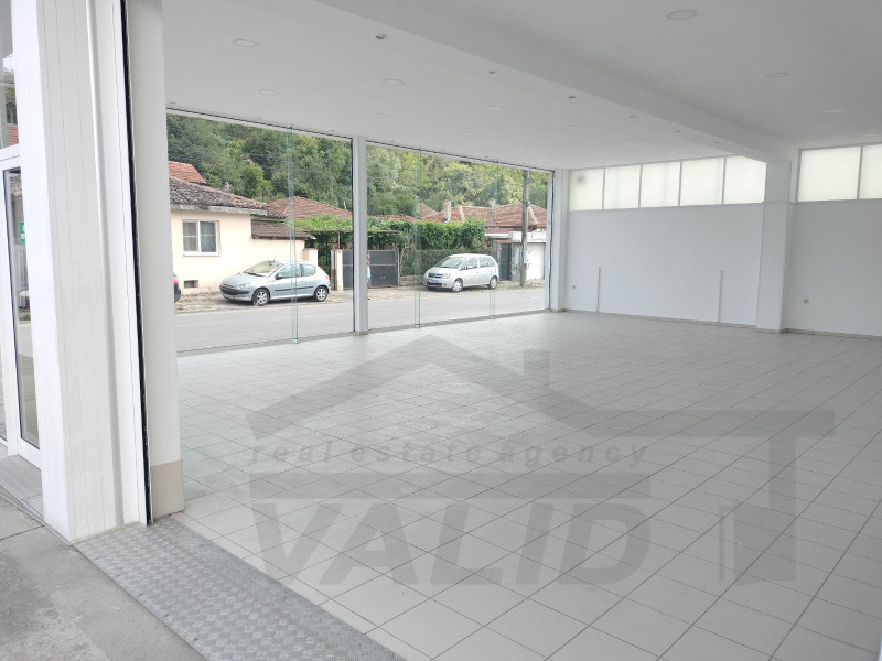 Kiralık  Mağaza Ruse , Centralen yujen rayon , 115 metrekare | 26596041