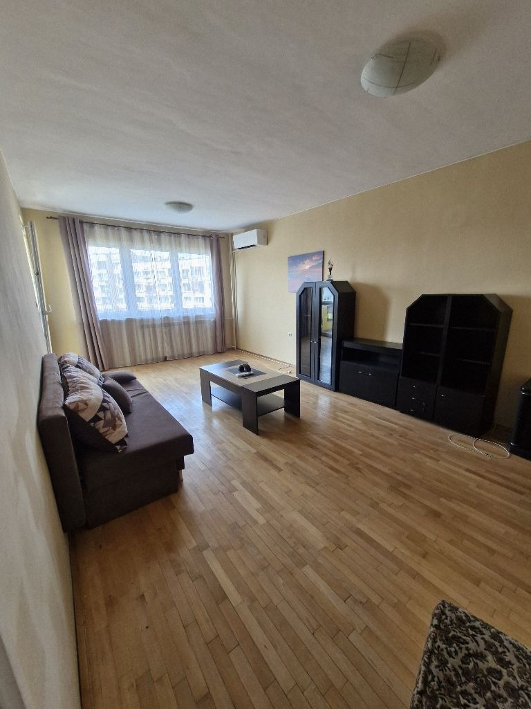 Дава под нем  2-стаен, град София, Света Троица •  475 EUR • ID 63920746 — holmes.bg - [1] 