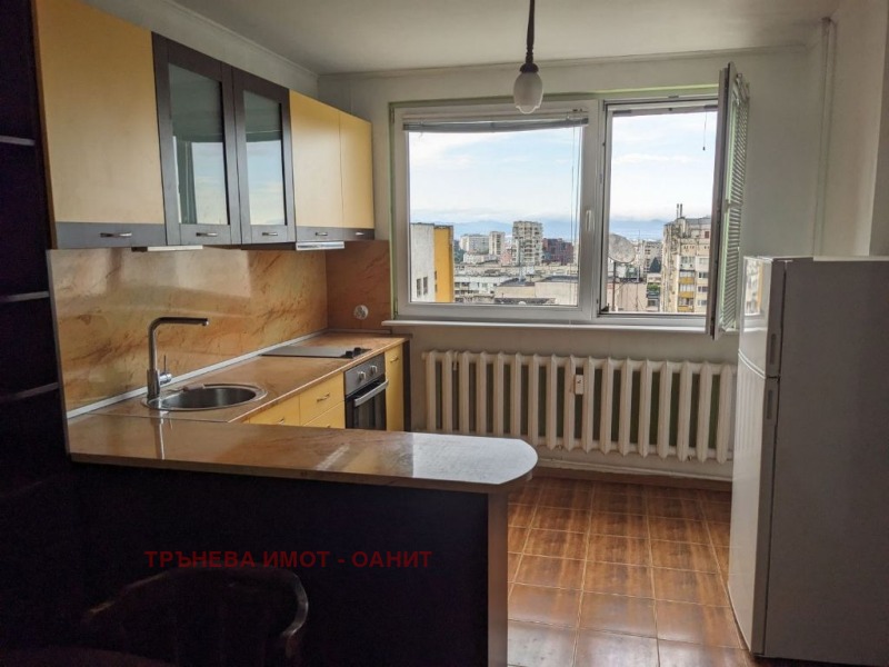 Дава под нем  3-стаен, град София, Стрелбище •  850 € • ID 10729136 — holmes.bg - [1] 