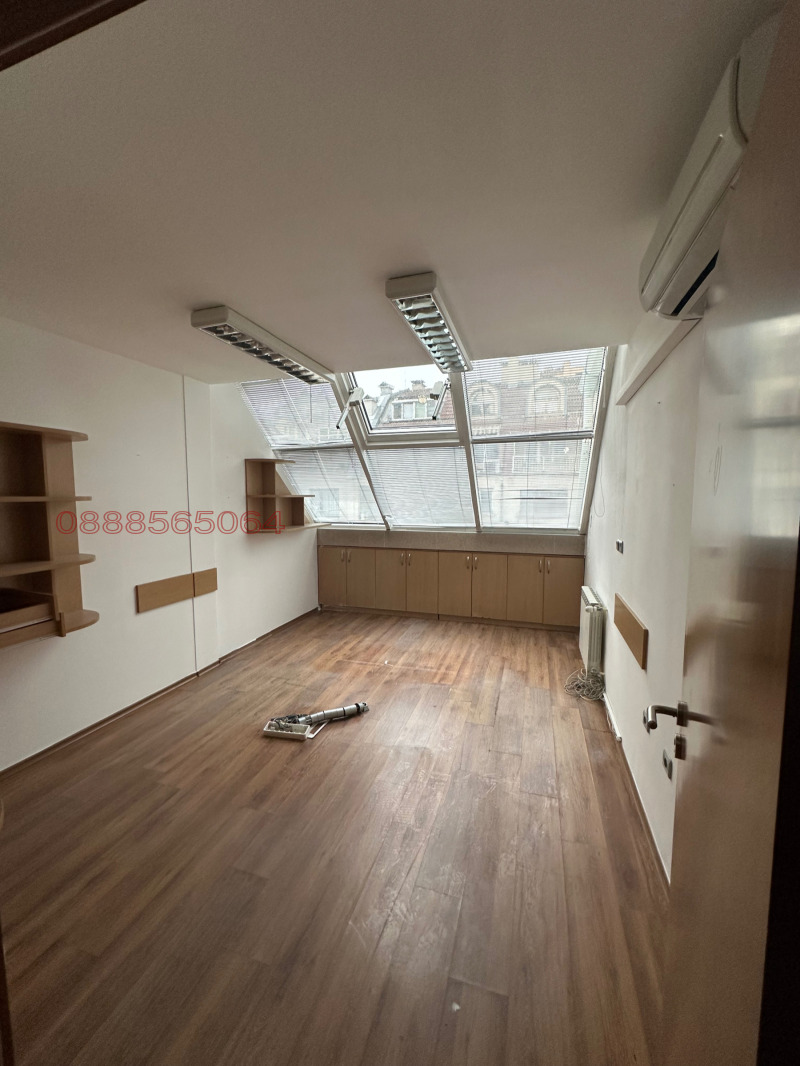 K pronájmu  Kancelář Sofia , Borovo , 165 m2 | 19475051 - obraz [3]