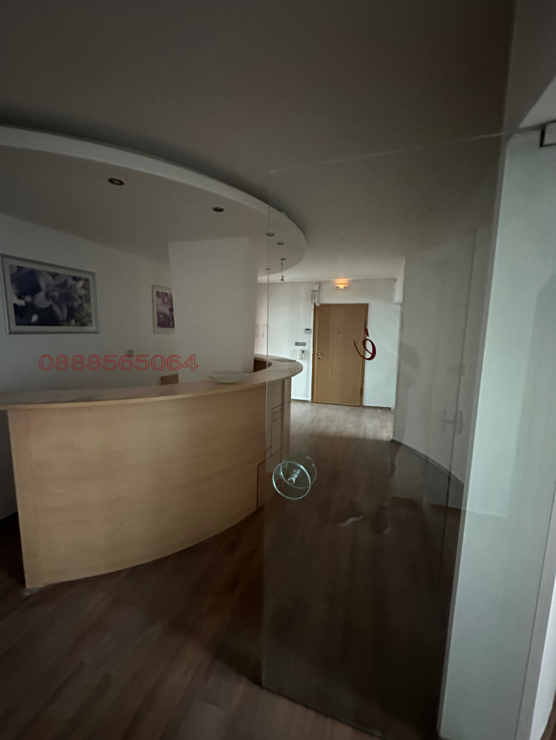 K pronájmu  Kancelář Sofia , Borovo , 165 m2 | 19475051