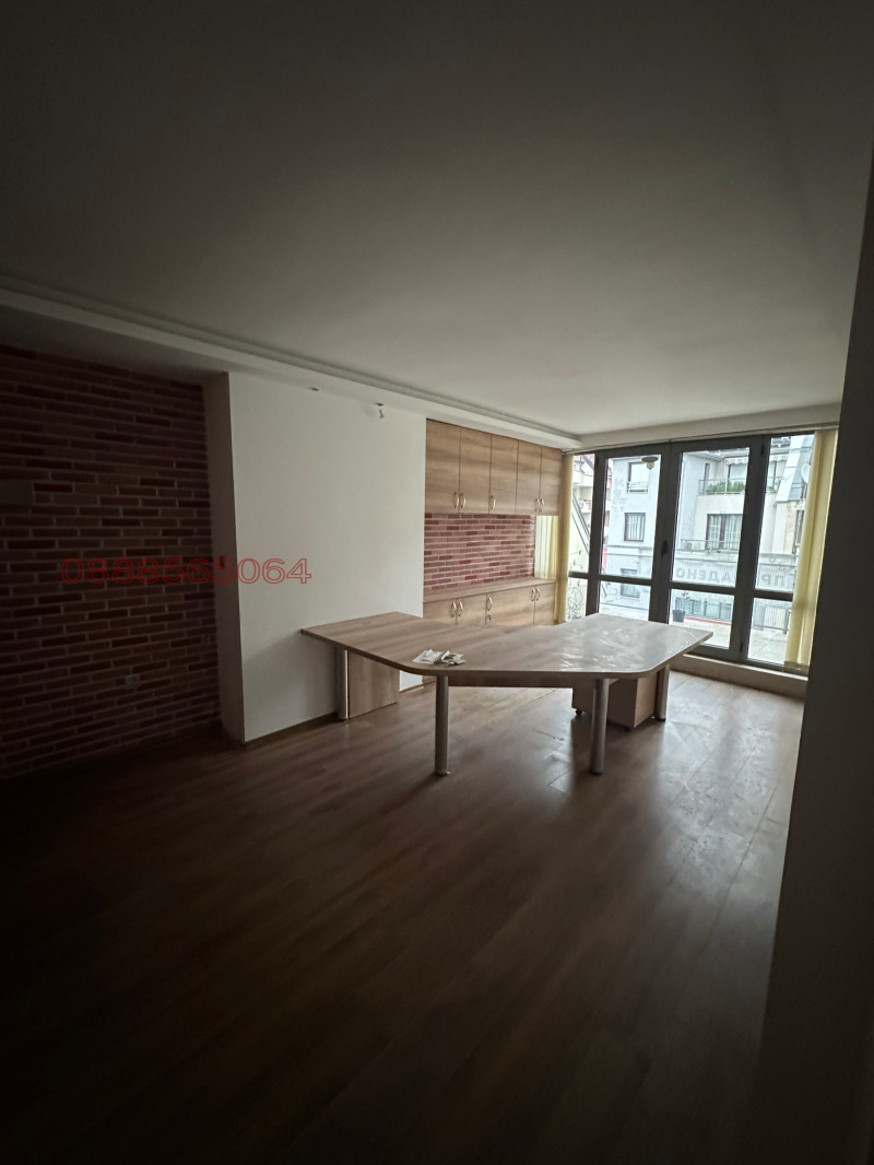 K pronájmu  Kancelář Sofia , Borovo , 165 m2 | 19475051 - obraz [5]