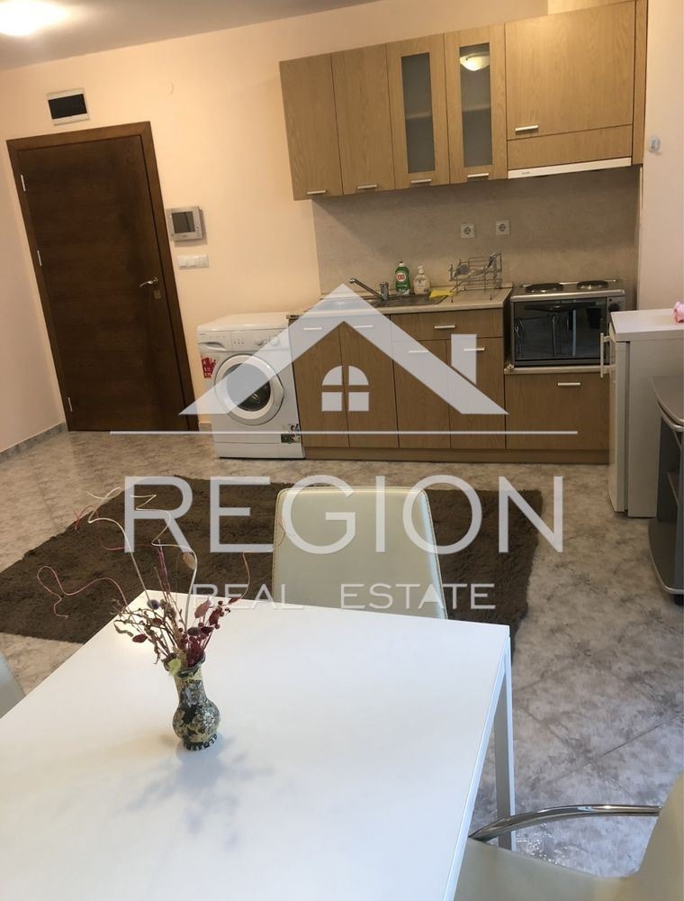 A louer  Studio Varna , Tsentar , 48 m² | 46424286