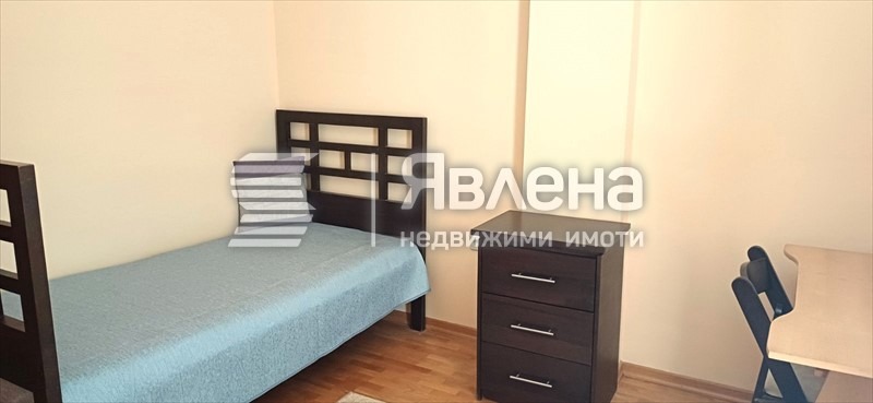 Дава под наем 4-СТАЕН, гр. София, Център, снимка 5 - Апартаменти - 55996266