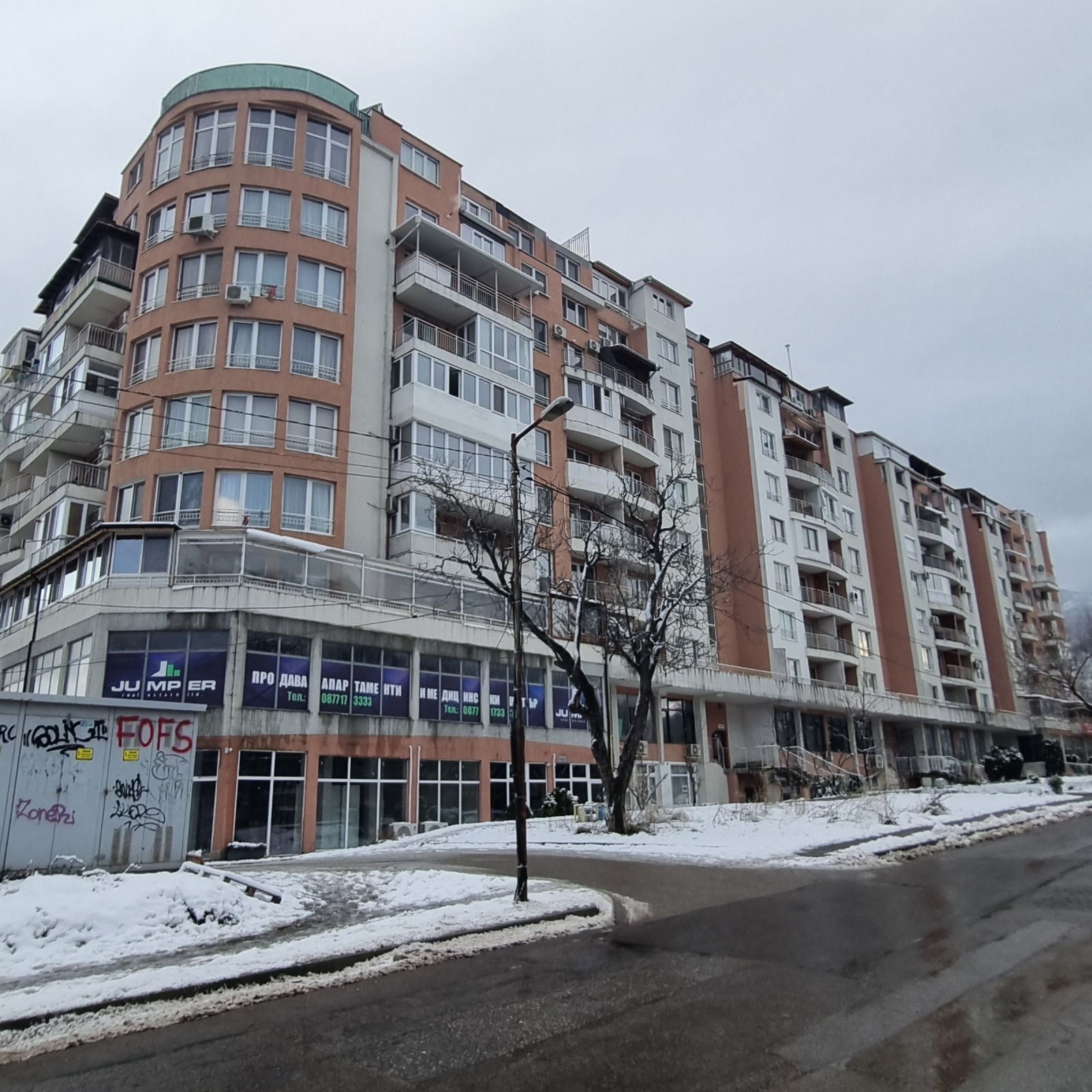 Дава под наем ГАРАЖ, ПАРКОМЯСТО, гр. София, Карпузица