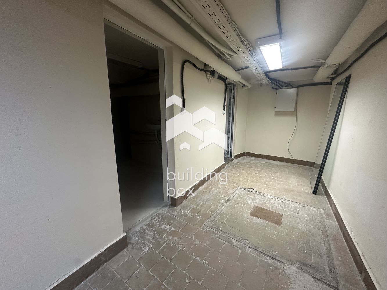 Дава под наем МАГАЗИН, гр. София, Център, снимка 4 - Магазини - 56007760