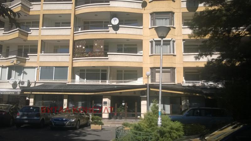 Дава под наем 3-СТАЕН, гр. София, Лозенец, снимка 2 - Апартаменти - 53751774