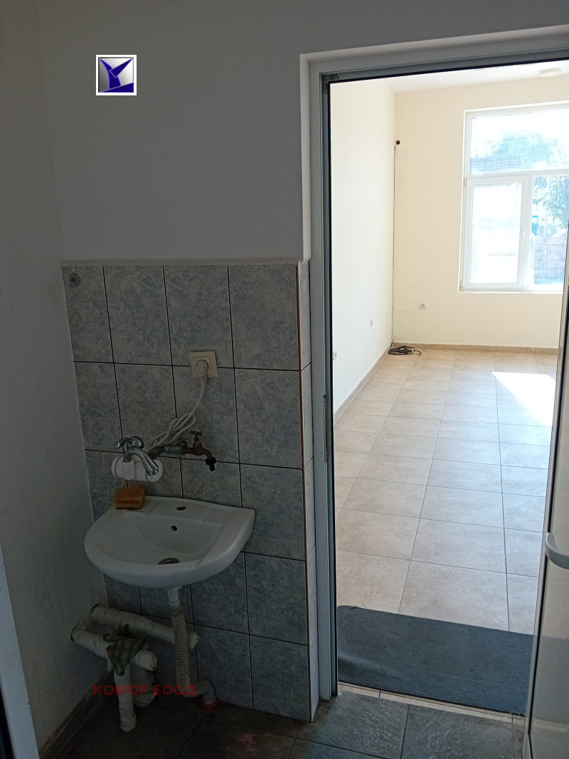 Дава под наем ОФИС, гр. Русе, Родина 3, снимка 10 - Офиси - 51959697