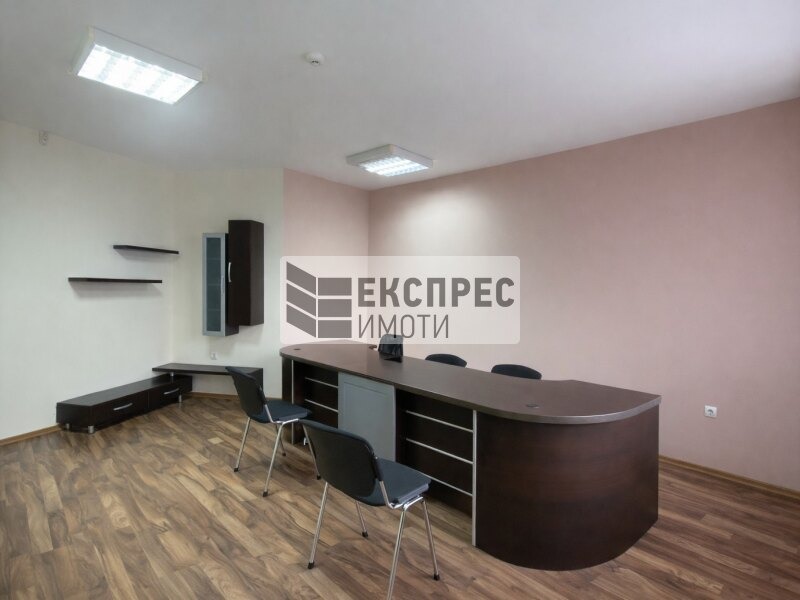 Дава под наем ОФИС, гр. Варна, Бизнес хотел, снимка 2 - Офиси - 53453470