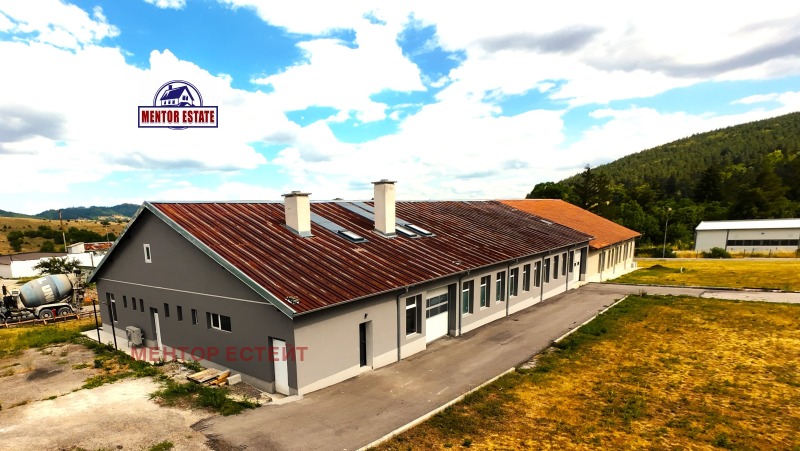 Do wynajęcia  Budynek przemysłowy region Pernika , Breznik , 1000 mkw | 59701722