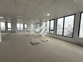 ОФИС, 369 m2