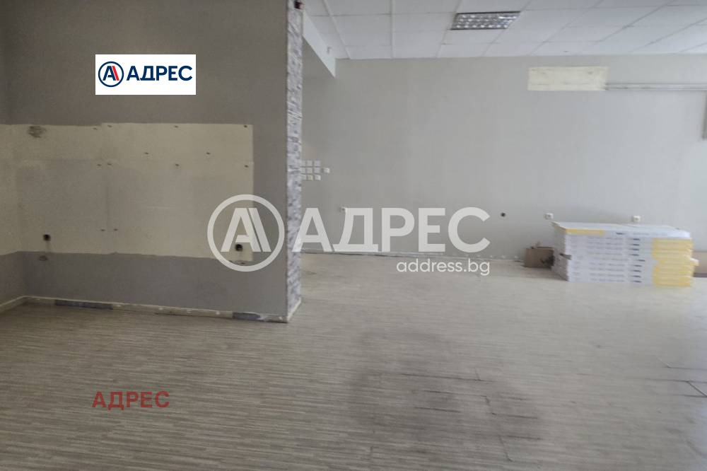 Дава под наем МАГАЗИН, гр. Варна, Център, снимка 4 - Магазини - 55629261