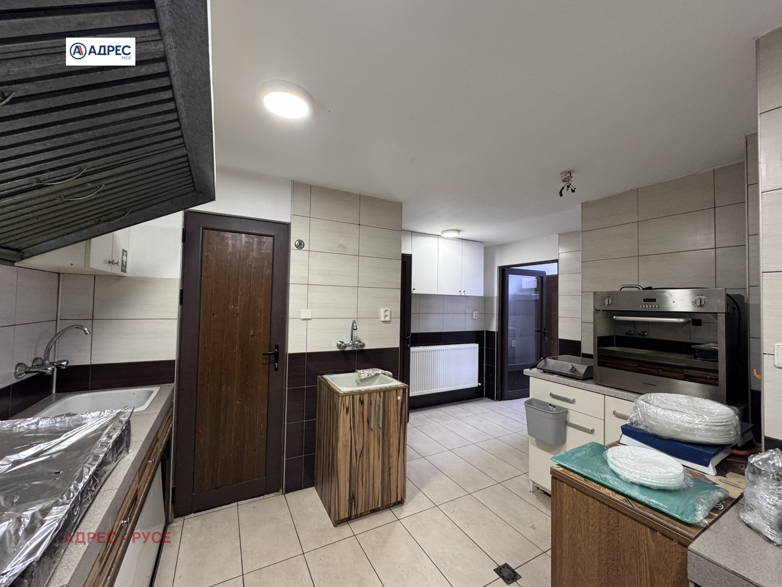 Дава под наем ЗАВЕДЕНИЕ, гр. Русе, Промишлена зона - Запад, снимка 11 - Заведения - 53970237