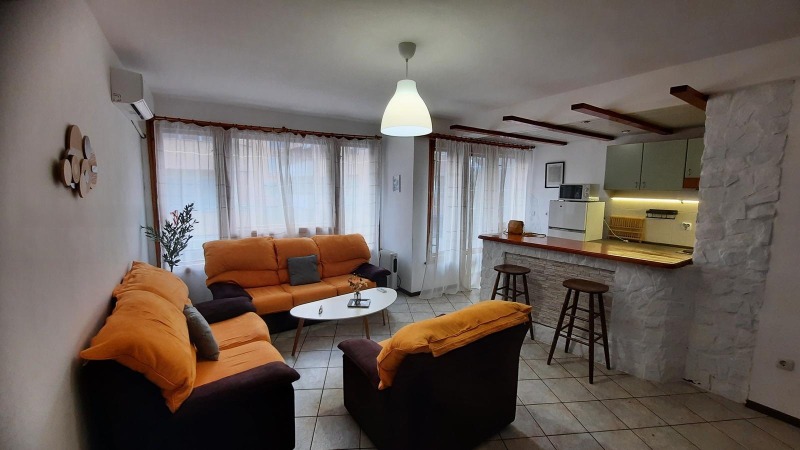 Do wynajęcia  2 sypialnie Plowdiw , Marasza , 100 mkw | 32902470