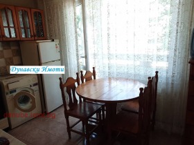 2 dormitoare Rodina 1, Ruse 4