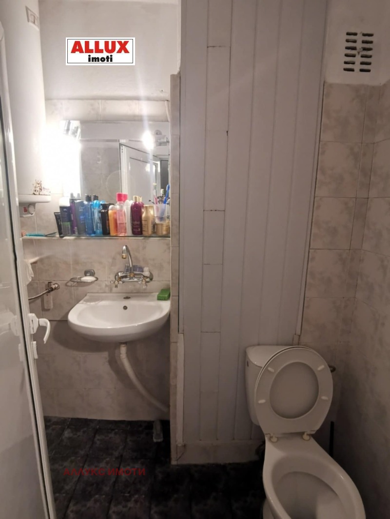 För uthyrning  1 sovrum Ruse , Zdravec Iztok , 60 kvm | 67964725 - bild [8]