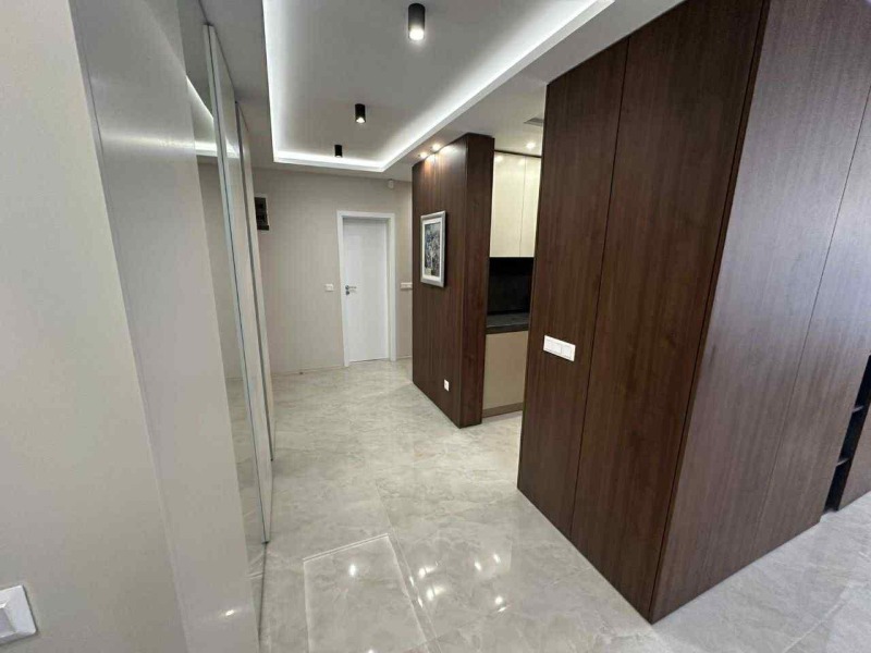 Zu vermieten  3 Schlafzimmer Sofia , Manastirski liwadi , 155 qm | 50421101 - Bild [11]