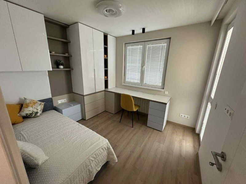 Zu vermieten  3 Schlafzimmer Sofia , Manastirski liwadi , 155 qm | 50421101 - Bild [17]