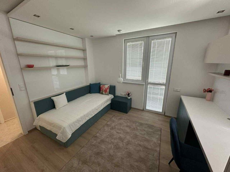 Zu vermieten  3 Schlafzimmer Sofia , Manastirski liwadi , 155 qm | 50421101 - Bild [15]