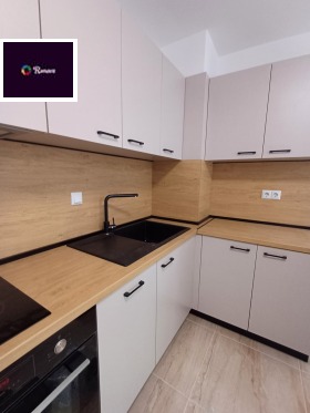 1 sypialnia Centar, Warna