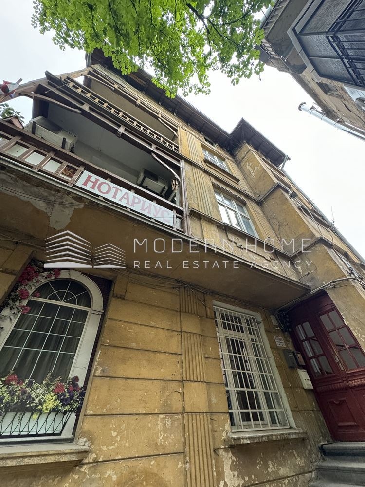 Zu vermieten  2 Schlafzimmer Sofia , Zentar , 90 qm | 64543829