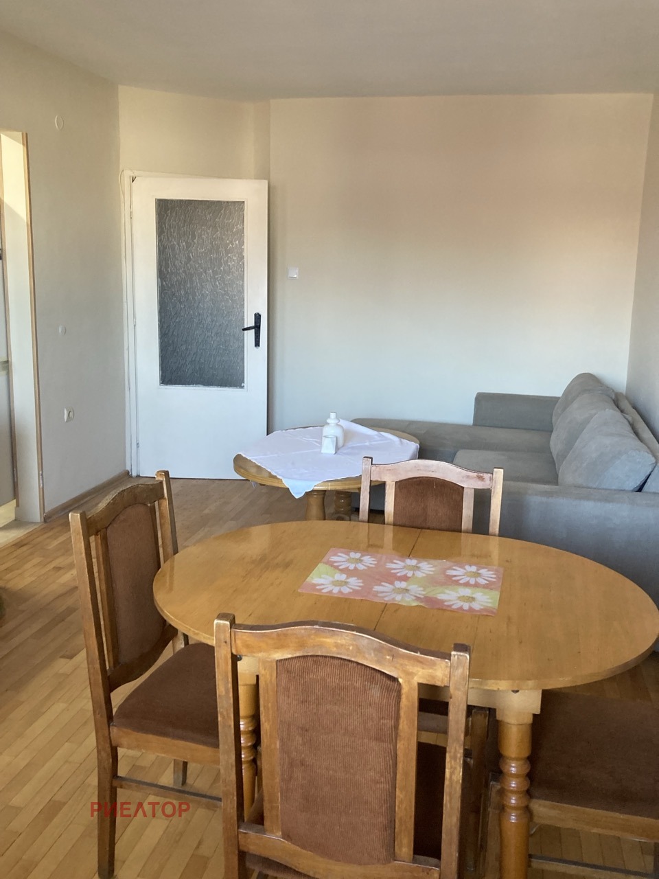 Дава под наем 3-СТАЕН, гр. Пловдив, Изгрев, снимка 2 - Апартаменти - 53604094