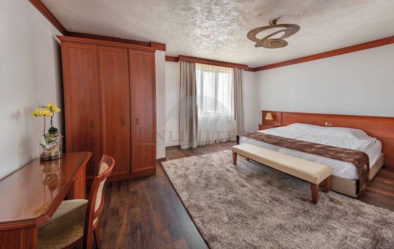 De inchiriat  3+ dormitor Sofia , Vitoșa , 214 mp | 30190578 - imagine [7]