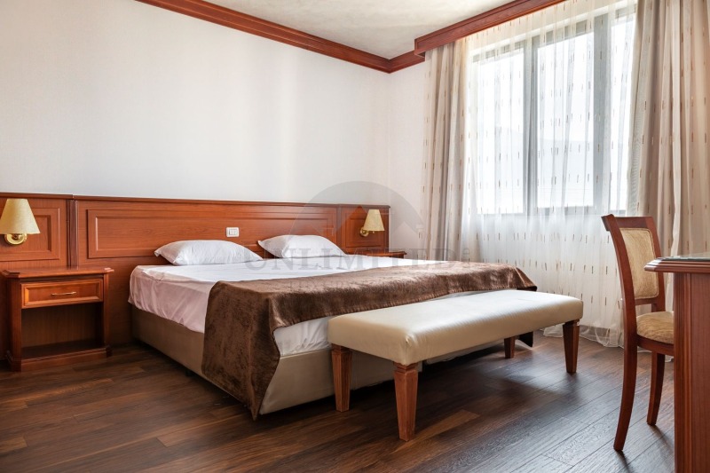 De inchiriat  3+ dormitor Sofia , Vitoșa , 214 mp | 30190578 - imagine [10]