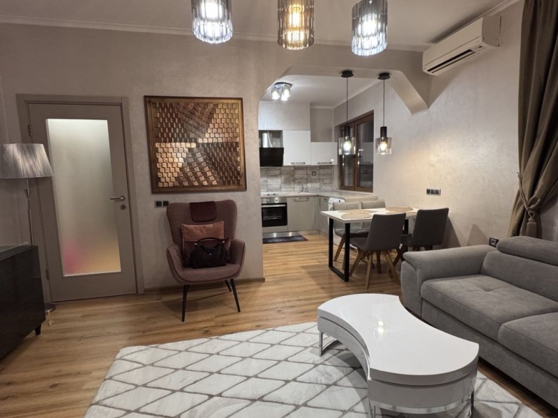 Под наем 2-СТАЕН, град Пловдив, Христо Смирненски • 600 € / 1173.50 лв. • 83572823 1