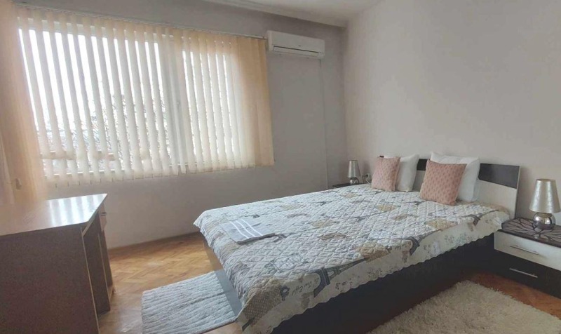 De inchiriat  3 dormitoare Varna , Țentâr , 100 mp | 82462869 - imagine [4]