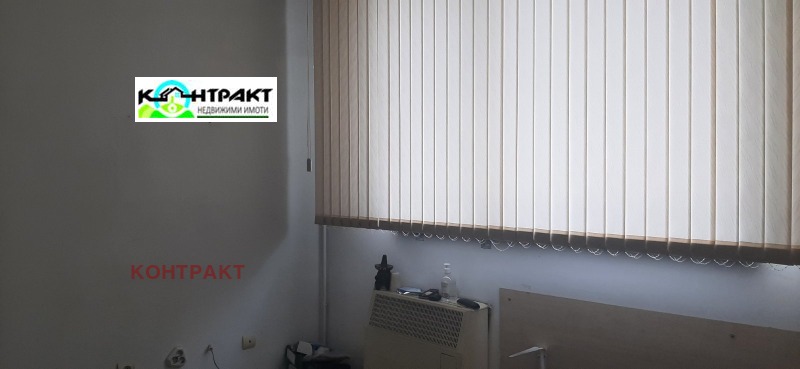 Дава под Наем СКЛАД в град Стара Загора, Индустриална зона - запад - 790 кв.м / 1 500 € » 2 933.75 лв., КОНТРАКТ