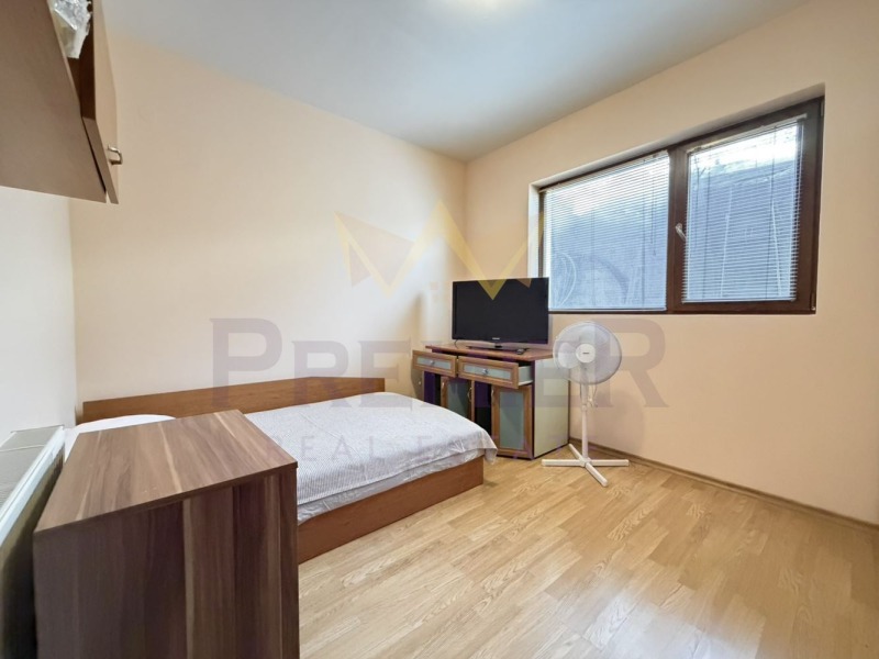 Дава под наем ЕТАЖ ОТ КЪЩА, гр. Варна, Бриз, снимка 6 - Етаж от къща - 53425311