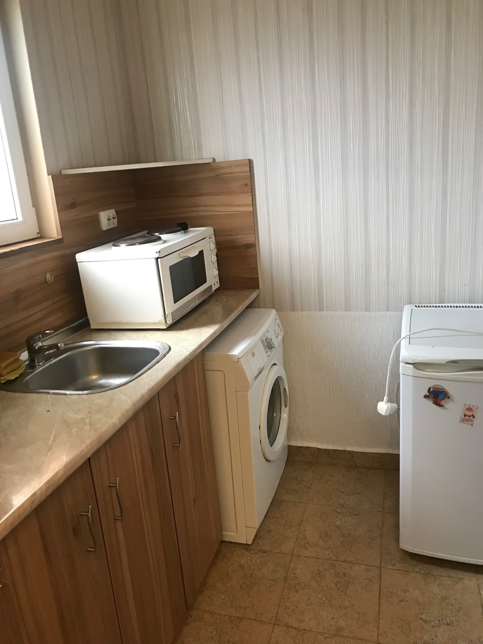 Дава под наем 1-СТАЕН, гр. Пловдив, Тракия, снимка 2 - Апартаменти - 53688556