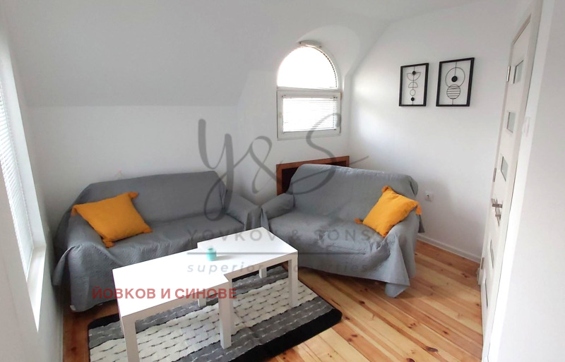 Para alugar  2 quartos Plovdiv , Kiutchuk Parij , 72 m² | 98917951