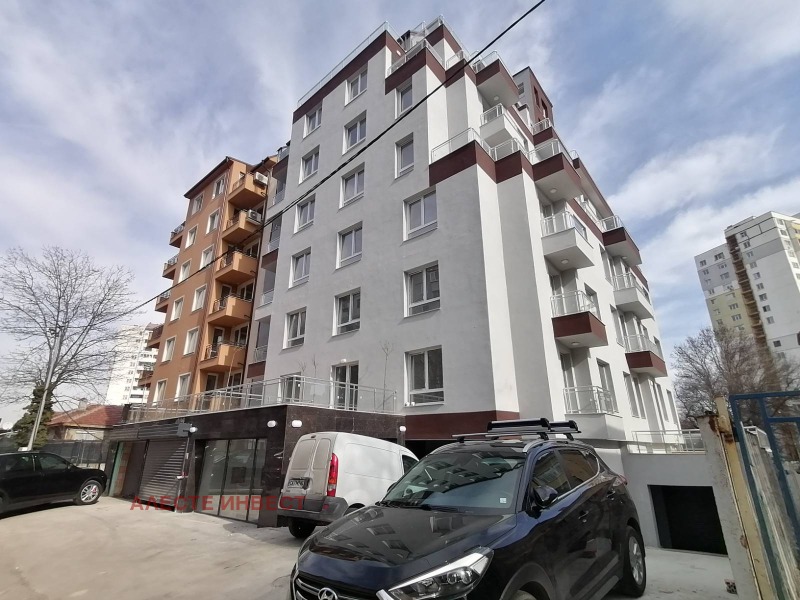 För uthyrning  Гараж, Паркомясто Sofia , Slatina , 18 kvm | 34391618