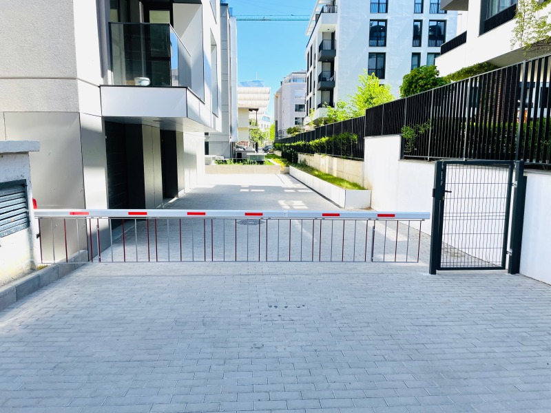 De inchiriat  Garaj Sofia , Crâstova vada , 24 mp | 63375807 - imagine [2]