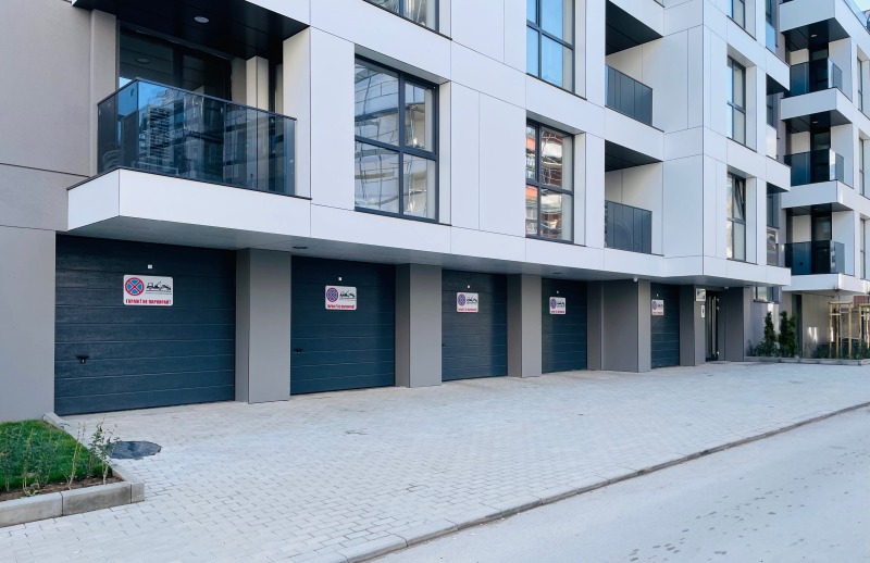 Kiadó  Garázs Sofia , Krastova vada , 24 négyzetméter | 64554726