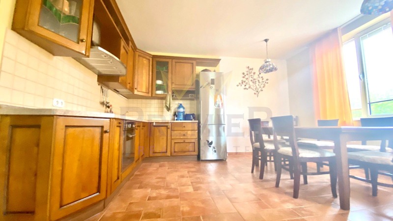 Дава под Наем 4-СТАЕН в град Варна, Бриз - 137 кв.м / 767 € » 1 500.12 лв., ИМОТИ ПРЕМИЕР- ВАРНА